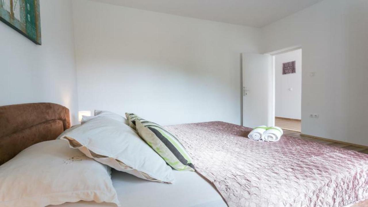 Klepo Apartment *